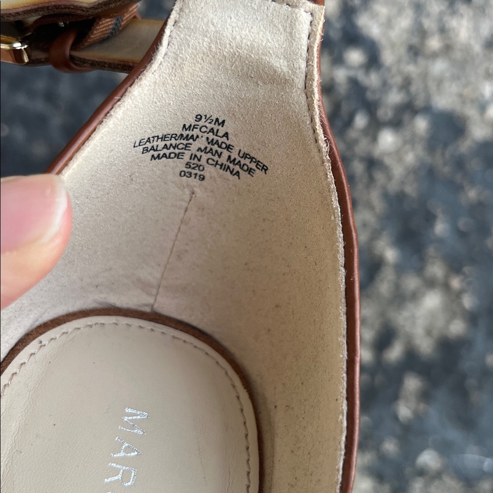 Worn once Marc Fisher brown and Cream sandals - Picture 3 of 16